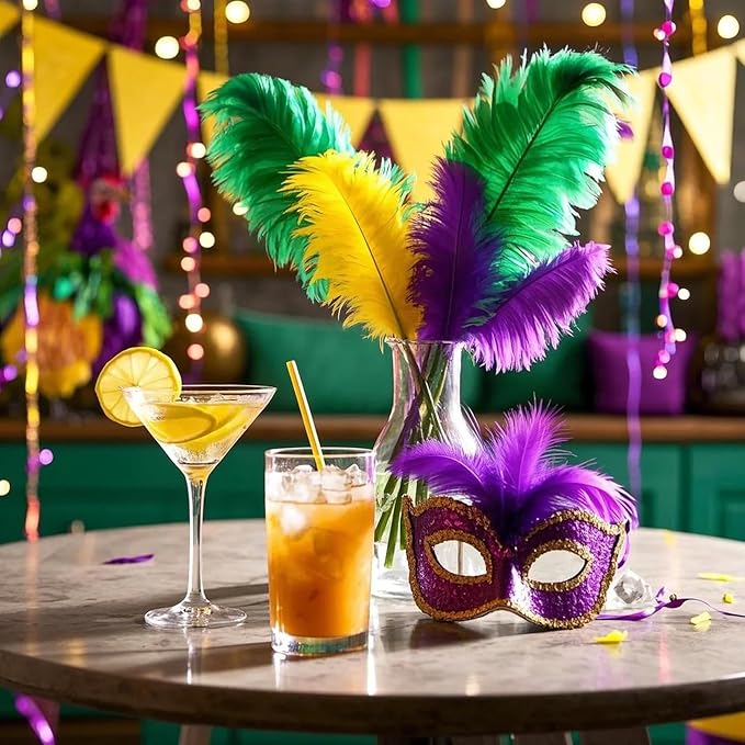 THARAHT Green Ostrich Feathers 24pcs Natural Bulk 8-10Inch 20cm-25cm for Crafts Wedding Party Centerpieces Mardi Gras and Home Decoration Feathers