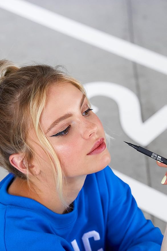 3INA The 24H Pen Eyeliner 900-24 Hour Wear - Matte Finish - Fine Tip Longwear Black Liquid Liner - Smudgeproof, Flake Proof Eye Makeup - Cruelty Free, Paraben Free and Vegan Cosmetics - 0.04 Fl. Oz