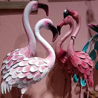 YOUKI Metal Yard Art Flamingo Decor Pink Flamingos for Yard Garden Statues Red Flamingo Yard Art Outdoor Sculptures for Outside Home Patio Lawn Ornaments Backyard Decor, Set of 2