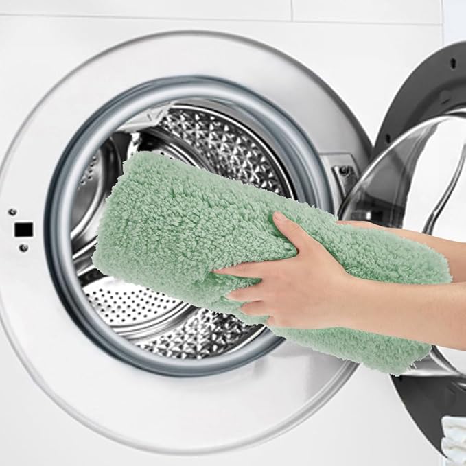 Suchtale Bathroom Rug, 20"x32" Pale Green Bath Mat, Non-Slip Shaggy Microfiber Mat for Bathroom, Soft Water Absorbent & Machine Washable Plush Shower Rug