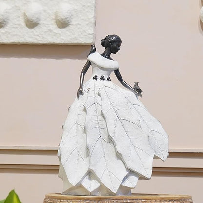 DiliComing Fairy Garden Accessories Outdoor Statue - Table Decor for Living Room Garden Maiden Bookshelf Decor Xmas Resin Holly Leaves Maiden White Statue 10.5 * 6.0 * 14.5 Inch