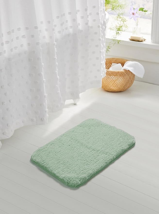 Suchtale Bathroom Rug, 20"x32" Pale Green Bath Mat, Non-Slip Shaggy Microfiber Mat for Bathroom, Soft Water Absorbent & Machine Washable Plush Shower Rug