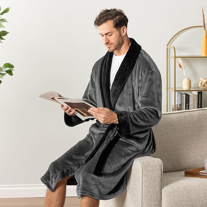 PAVILIA Mens Soft Robe | Warm Fleece Robes for Men, Soft Spa Bathrobe with Shawl Collar and Pockets