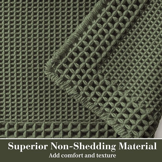 RESARE Waffle Bath Mat for Bathroom, Super Absorbent Bathroom Rugs Non Slip Machine Washable, Ultra Soft Quick Dry Boho Bath Rugs with Tassels for Floor, Upgraded Bordered Design, 24"x36" Green