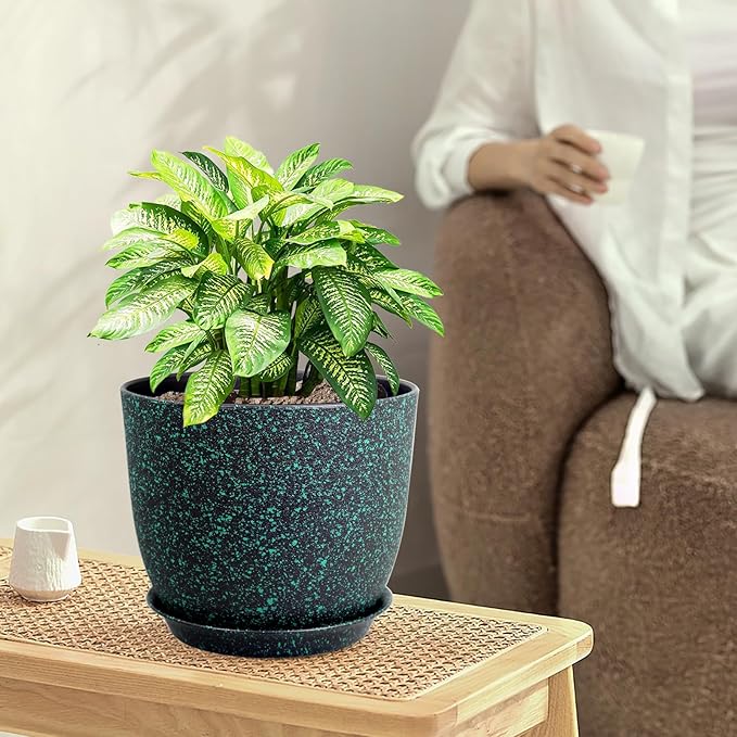 Plant Pots 10/9/8 inch, Set of 3 Modern Decorative Plastic Planters with Drainage Holes and Saucers for Garden House Plants, Flower Pots for Indoor Outdoor Plants, Black with Green Speckles