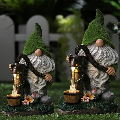 TERESA'S COLLECTIONS Resin Garden Gnomes Decor with Solar Lights, Fathers Gifts, Green Outdoor Decorations for Porch Patio, Gifts for Dad and Mom，Outdoor Garden Decor Ornaments for Outside, 10"