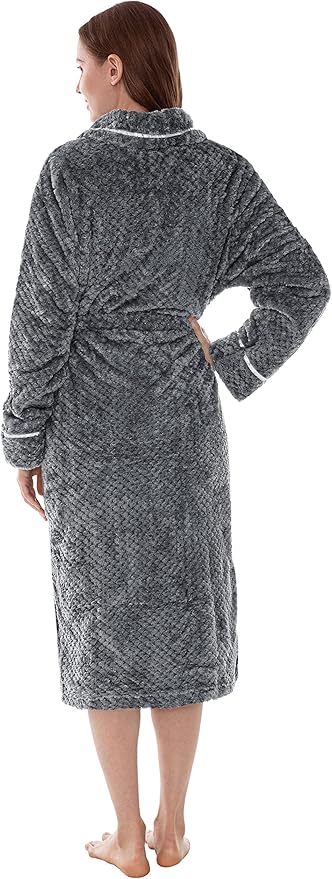 PAVILIA Women Plush Fleece Robe, Soft Textured Bathrobe, Lady Cozy Spa Long Robe