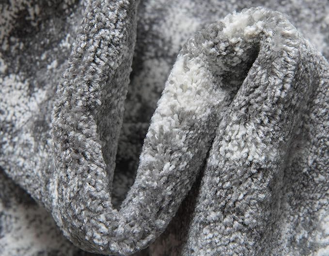 Unique Loom Rosso Collection Vintage, Traditional, Bohemian, Geometric, Distressed, Southwestern Area Rug, 3' 3" x 3' 3", Gray/Ivory