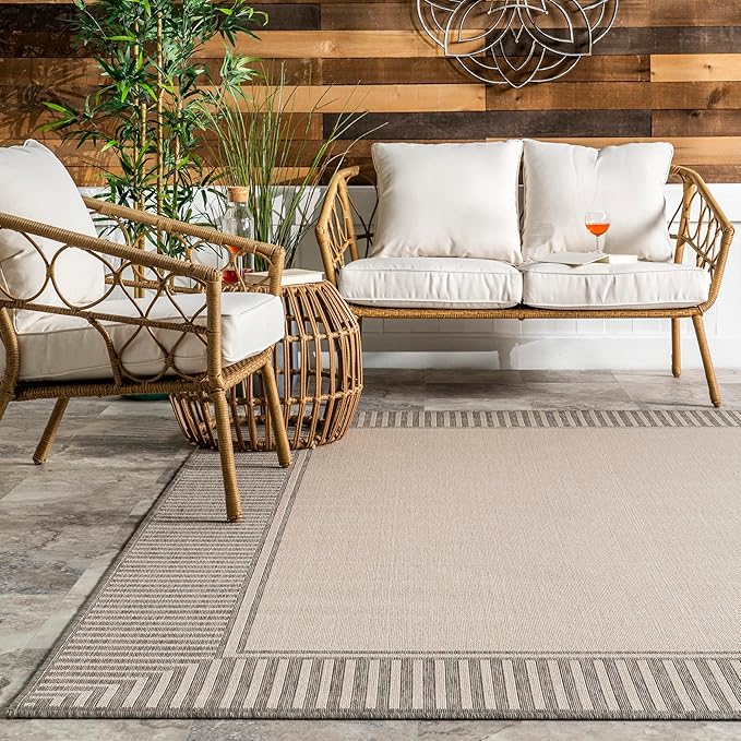 nuLOOM 4' x 6' Outdoor Area Rug, Casual Design with Striped Border, Stain Resistant, Highly Durable, for Patio, Balcony, Bedroom, Living Room, Dining Room, Bathroom, Light Grey